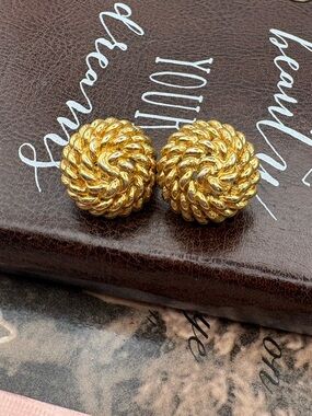 Gold Rope Swirl Stud Earrings Vintage Monet Classic Textured Statement